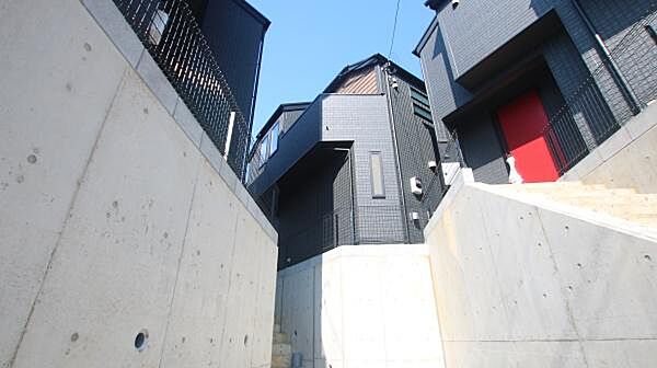E, 7 Hiraku, Minami Ward, Yokohama City, Kanagawa Prefecture, 232-0035, Japan E, 7 Hiraku, Minami Ward, Yokohama City, Kanagawa Prefecture, 232-0035, Japan
