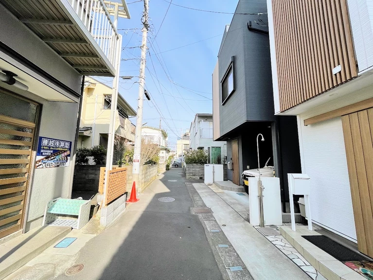 2-11-2 Koshigoe, Kamakura City 2-11-2 Koshigoe, Kamakura City